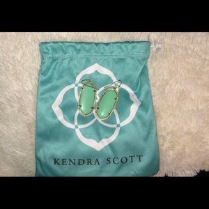 Kendra Scott- Elle gold drop earrings